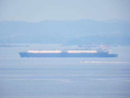 "No se esconden": la "flota fantasma" de Irán rastreada desde un ático en Singapur