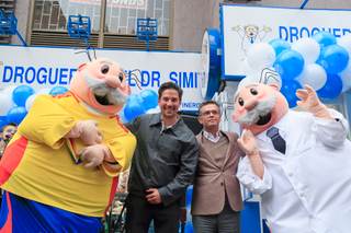 Un modelo mexicano de farmacias con medicamentos de bajo costo crece en Colombia