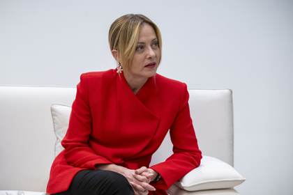 Meloni carga contra varios medios italianos por intentar vincularla con la mafia
