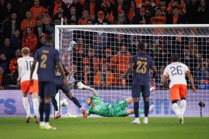 1-1. Ecuador domina, pero no pasa del empate ante Países Bajos