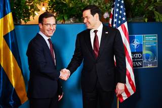 EEUU y Suecia subrayan la importancia de la cooperación en el marco de la OTAN