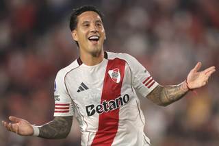 River Plate no entusiasma, pero ya mira por el retrovisor Carabobo, Blooming y Bragantino