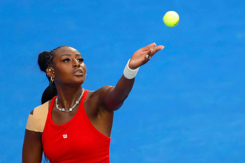 La checa Sara Bejlek supera a Alycia Parks y va a cuartos del Abierto de Guadalajara
