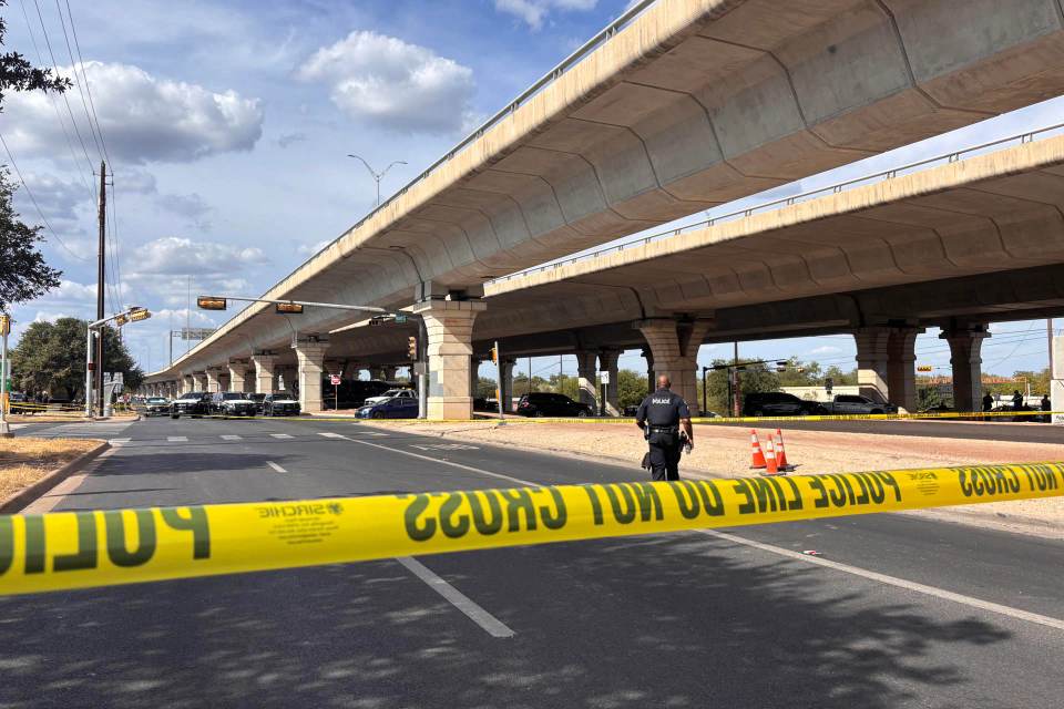 Migrante venezolano herido por disparos de ICE fue trasladado a un centro de detención