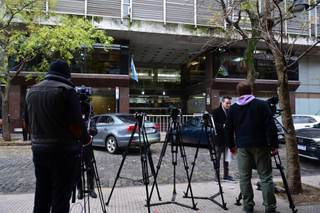 Tres enfermeros que atendieron a Maradona antes de su muerte declararán en el juicio