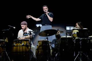 Jorge Drexler presenta 'Taracá' en Buenos Aires con una fiesta del candombe