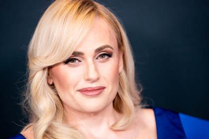 Rebel Wilson niega ante un tribunal australiano haber difamado a una actriz de su película