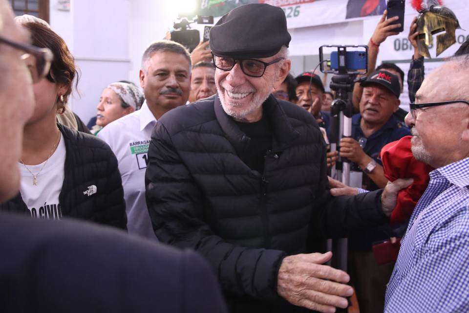 Belmont, el polémico exalcalde de Lima que irrumpe en la carrera a la Presidencia de Perú