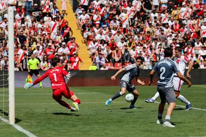 3-3. El Rayo se sobrepone a la Real Sociedad y al VAR