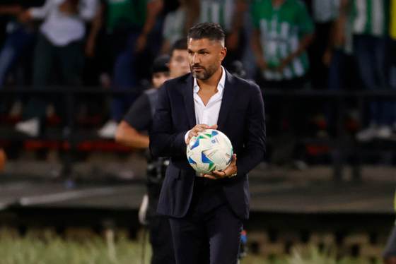 El argentino Gandolfi afirma que dejará un legado como nuevo entrenador del León