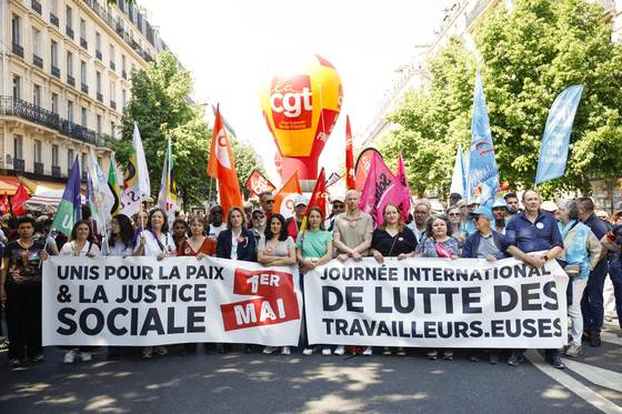 Los sindicatos cifran en 300.000 los participantes en la Fiesta del Trabajo en Francia
