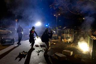 Cargas policiales y enfrentamientos en Roma durante protestas contra el coste de la vida