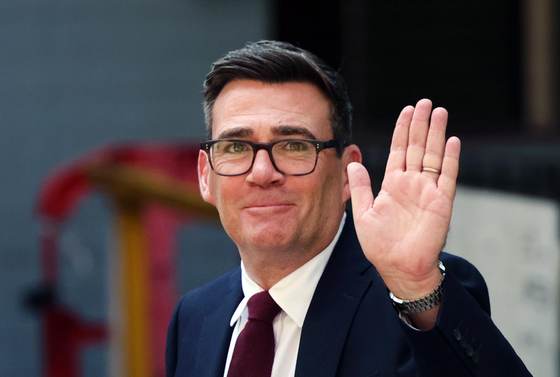 Andy Burnham asumirá mañana la jefatura de Gobierno británico