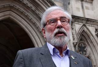 Gerry Adams niega ante un tribunal inglés haber sido alguna vez miembro del IRA