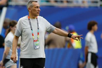 Donis celebra el empate de Arabia pero admite que debe “conocer mejor” al equipo