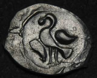 Arqueólogos rusos hallan un tesoro con más de 2.600 monedas de plata del siglo XV