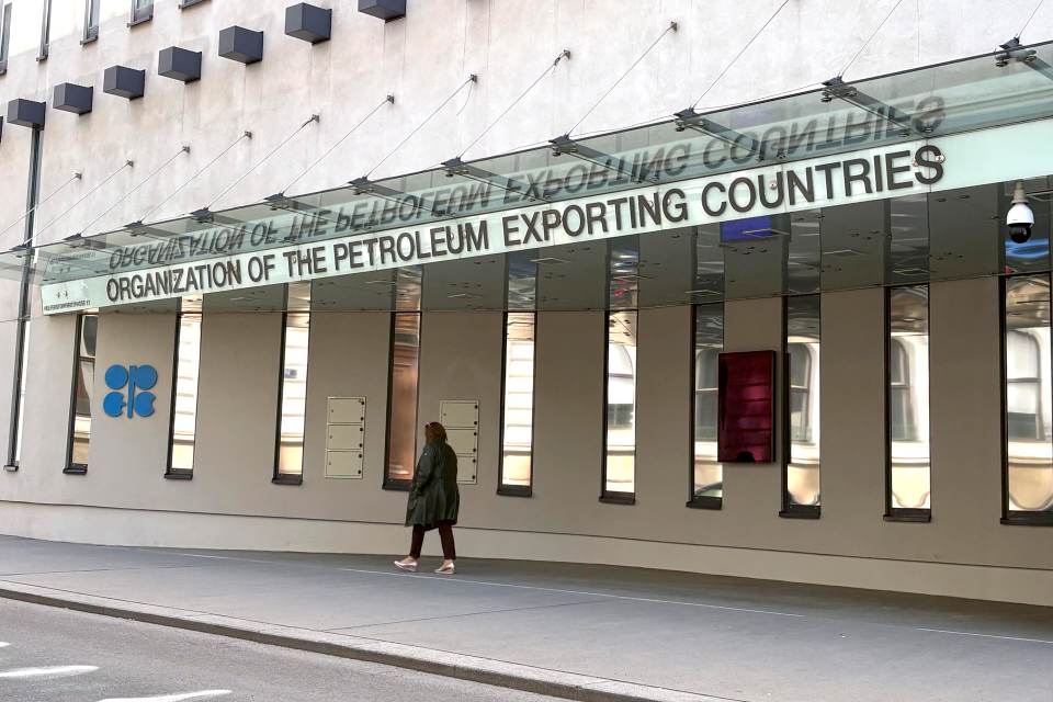 La OPEP resalta el "ritmo trepidante" con el que cambia el mercado petrolero