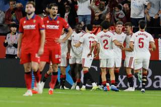 2-0. El Sevilla se reencuentra con el triunfo y rompe la inercia de Arrasate