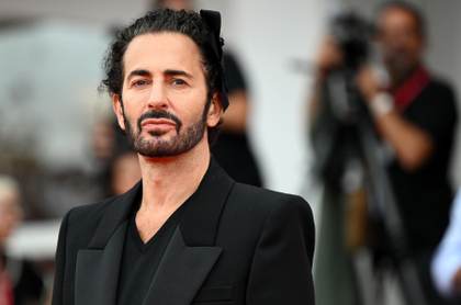 LVMH concluye el acuerdo definitivo para ceder la marca de moda Marc Jacobs a WHP Global