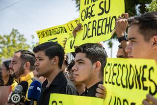Opositores exigen la apertura del registro de votantes ante eventual elección en Venezuela