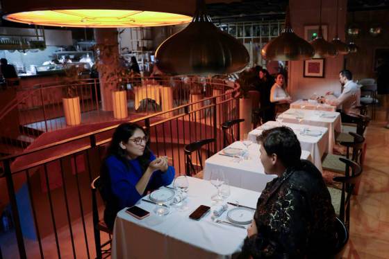El chef del mejor restaurante latino en 2025 ahora fusiona cocina nikkei con colombiana