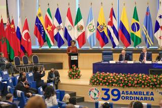 El Parlatino, primer parlamento en apoyar tratado para proteger a personas ante desastres