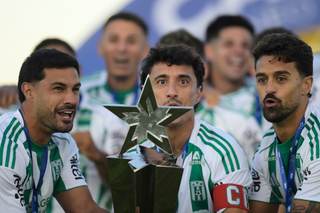 Racing celebra con sus hinchas su primer título profesional en 107 años