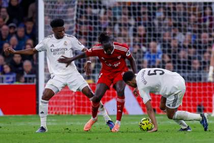 Un Sevilla sin urgencias evalúa al Real Madrid antes del Clásico