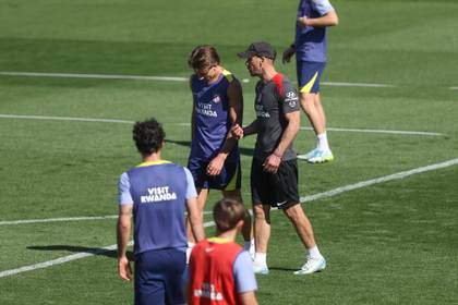 El Atlético se entrena con Barrios y sin Sorloth, Molina, Hancko y Giménez