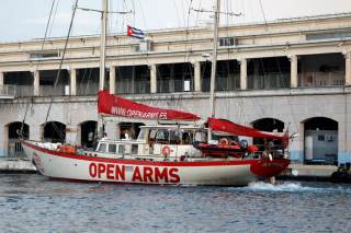 El velero Astral de Open Arms vuelve a La Habana con siete toneladas de ayuda