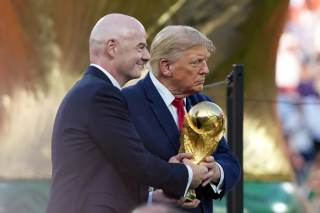 Infantino pide perdón por la gestión del proyecto FFE; los críticos siguen en contra