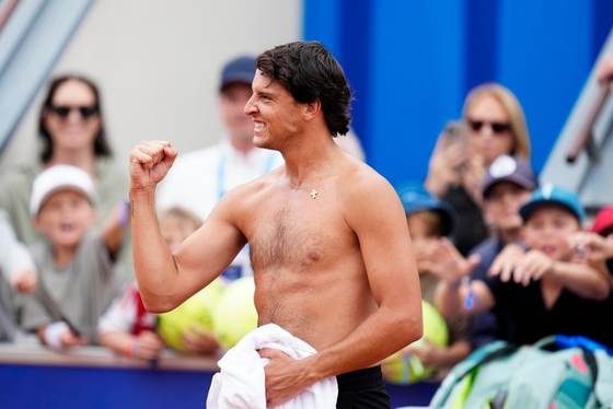 Darderi frena la reacción de Vallejo, iguala a Zverev y repite final en Bastad