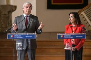 España y Portugal acuerdan la adquisición conjunta de vehículos tácticos militares