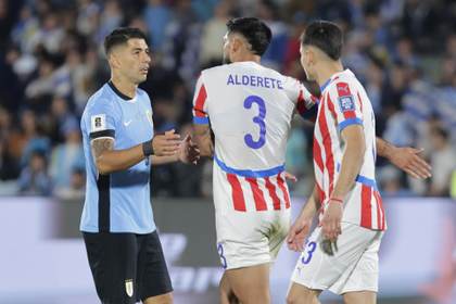Luis Suárez abre la puerta a su regreso con Uruguay para el Mundial