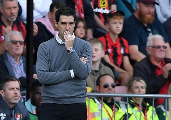 Iraola se aísla del interés del Chelsea: "No voy a hablar por respeto al Bournemouth"