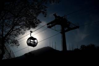 Obras de nuevo teleférico urbano en Ciudad de México alarman a vecinos por sus viviendas