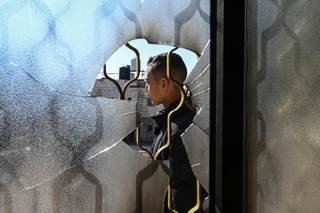 Colonos matan a dos palestinos en Al Mughair, entre ellos al hijo de una víctima anterior