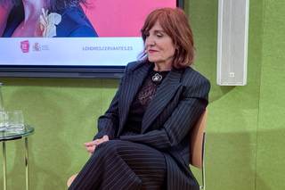 Elvira Lindo cree que "poder meter la pata debería ser un derecho constitucional"