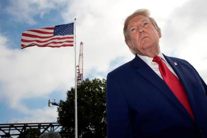 Trump suspende temporalmente sanciones del Congreso contra Rusia por "interés nacional"
