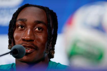 Yan Diomandé: "Mi sueño es llevar la camiseta de mi país, lo demás lo lleva mi agente"