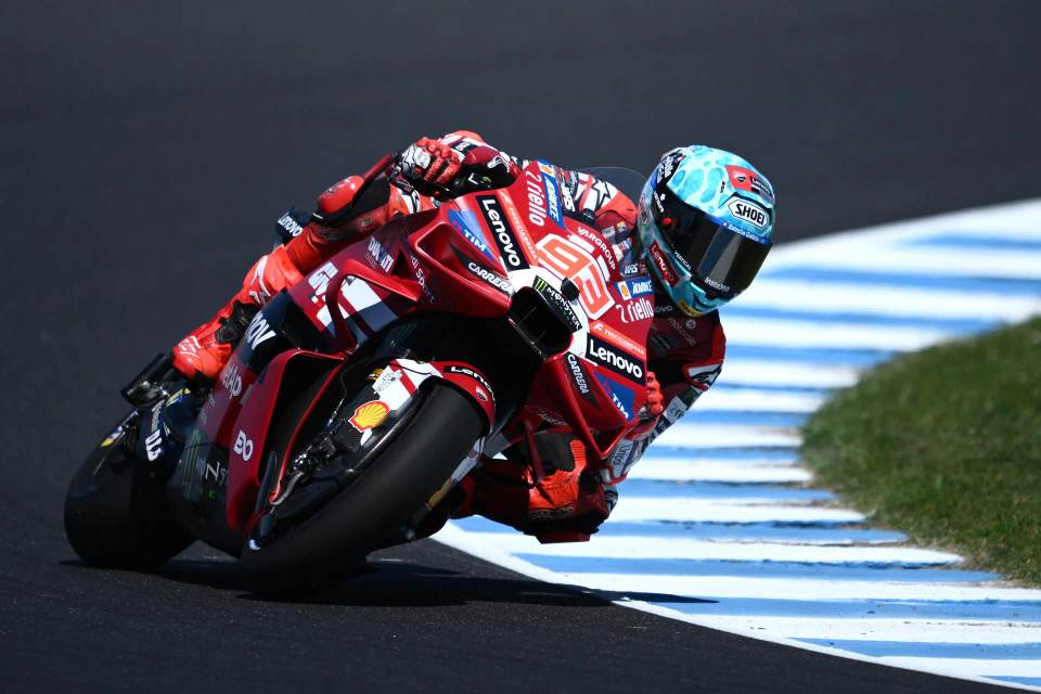 El español Marc Márquez líder de la tanda libre en la última vuelta