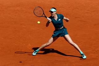 Cirstea, a cuartos de final tras ganar a Noskova