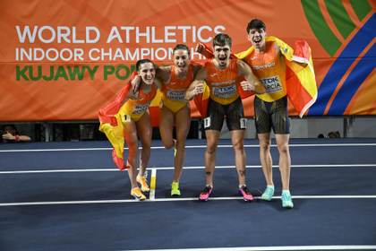 España, medalla de plata en el relevo 4x400 mixto