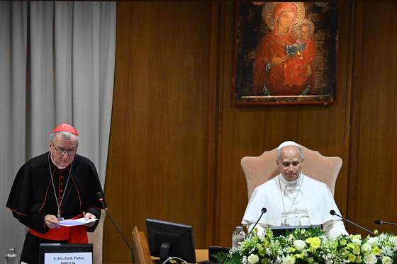El papa advierte en su encíclica que la IA no es neutral y se concentra en pocas manos