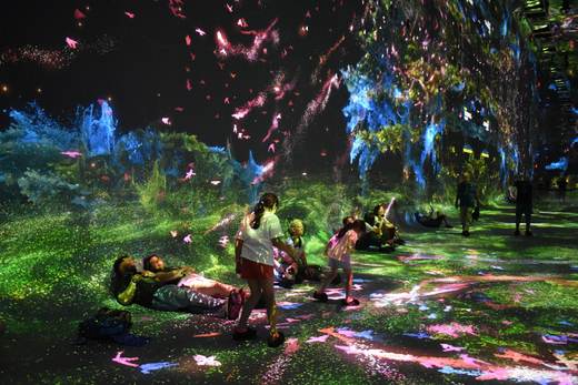 Dataland, el primer museo de IA, usa las emociones del visitante para crear arte