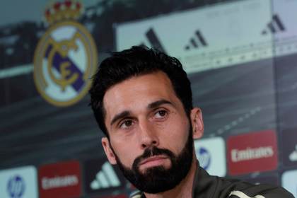 Arbeloa ve a Mbappé "al cien por cien" para jugar y no marca plazos a Courtois