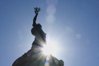 Francia tiene 13 departamentos en alerta por canícula con previsión de hasta 38 grados