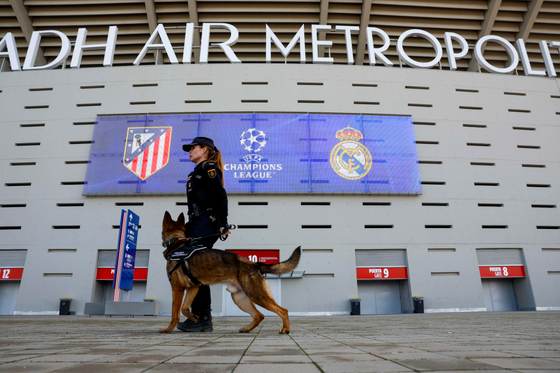 Cerca de 1.500 efectivos para garantizar la seguridad en el Atlético-Barcelona