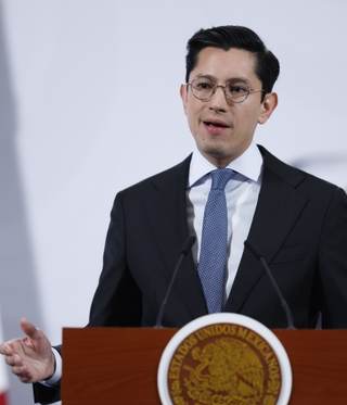 El Senado de México ratifica a Roberto Velasco como nuevo canciller del país