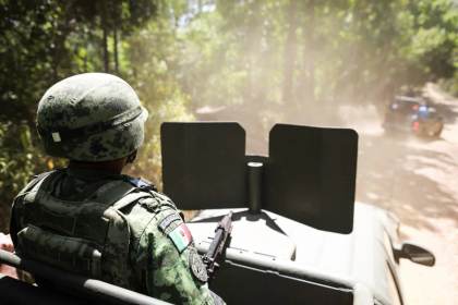 Desmantelan dos laboratorios con 1,5 toneladas de metanfetamina en el norte de México